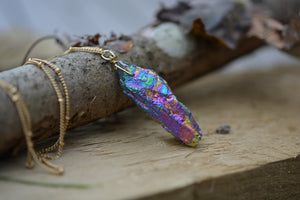Rough Peacock Ore Crystal Pendulum Gold Necklace - Egret Jewellery