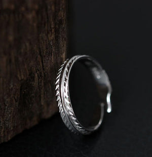 925 Sterling Silver Adjustable Feather Wrap Toe Ring - Egret Jewellery
